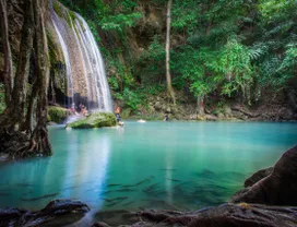 Kanchanaburi: Erawan Waterfall, Death Railway, WWII Museum and River Kwai