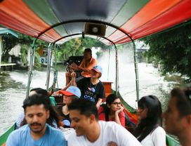 Foodie Tour & Boat Riding