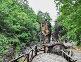 Visit One of the Seven Wonders of Thailand in Chiang Mai