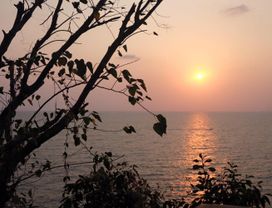 Trekking by the Sea & Enjoying the Sunset at the East Coast 