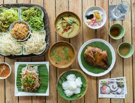Lampang Temple Tour from Chiang Mai with Northern Thai Food