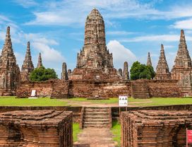 Ayutthaya Sightseeing & Floating Market Private Tour (Free Photographer)