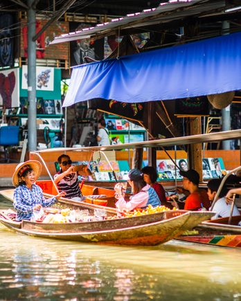 floating market vibe