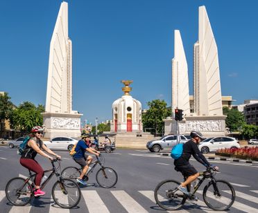 Bangkok: Bike Historic Neighborhoods Morning Ride