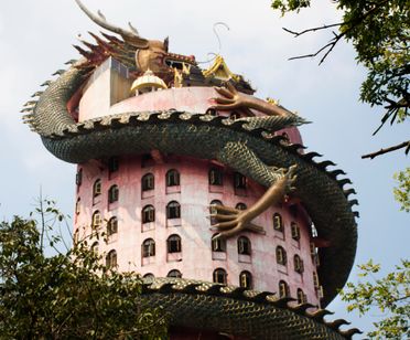 From Bangkok to Nakhon Pathom : Day Trip to Floating Market, Dragon Temple and Railway Market Like a Local