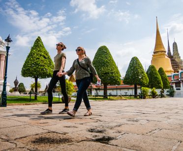 (Afternoon) Bangkok Grand Palace & Emerald Buddha, Wat Pho & Wat Arun 
